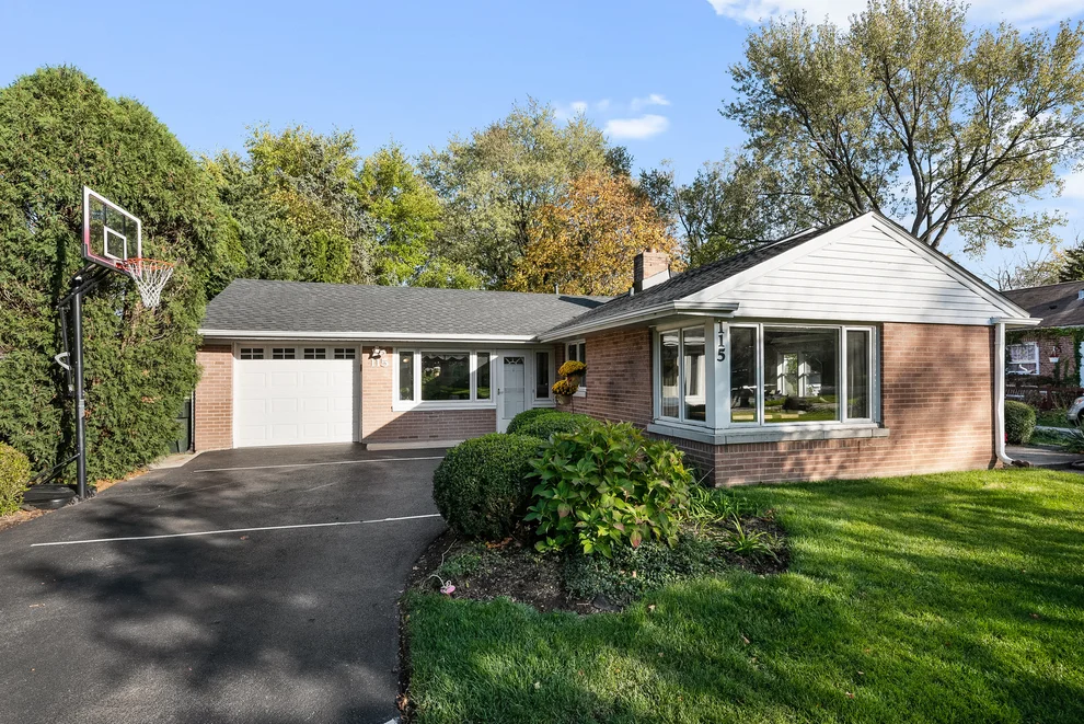 Unit for sale at 115 S Greenwood Avenue, Palatine, IL 60074