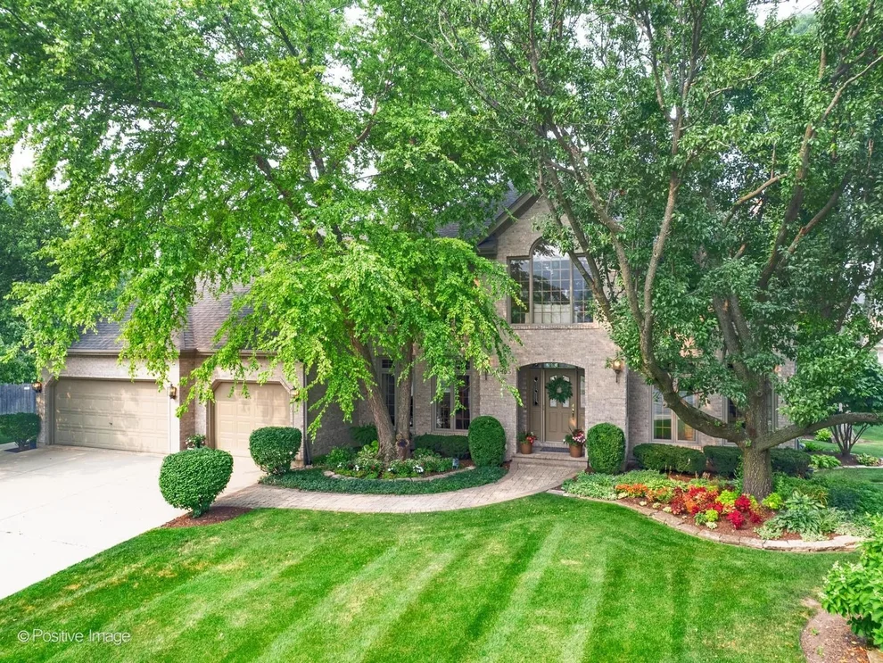 Unit for sale at 6905 Irish Court, Darien, IL 60561
