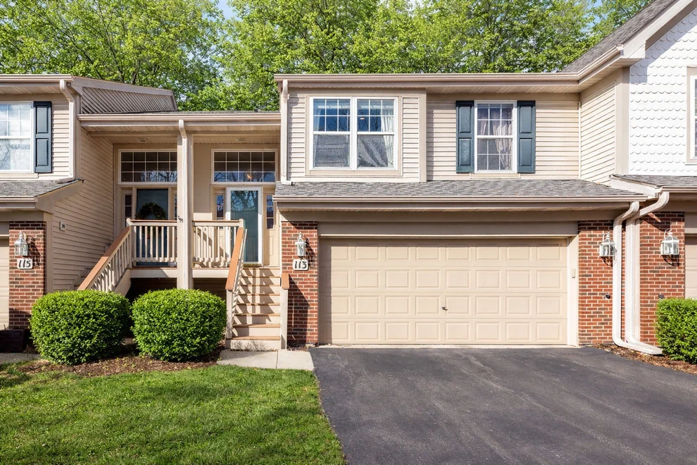 Unit for sale at 113 Meredith Lane, Streamwood, IL 60107