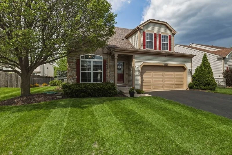 Unit for sale at 10620 Wing Pointe Drive, Huntley, IL 60142