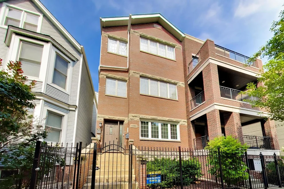 Unit for sale at 3250 N Damen Avenue, Chicago, IL 60618