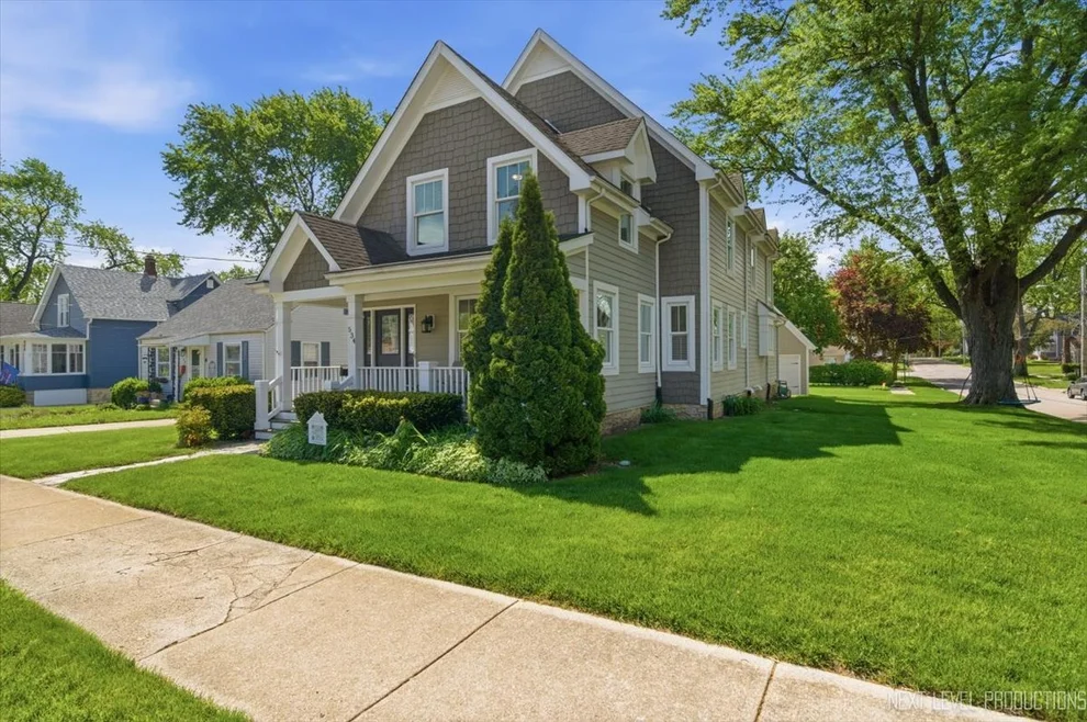 Unit for sale at 534 Walnut Street, Batavia, IL 60510