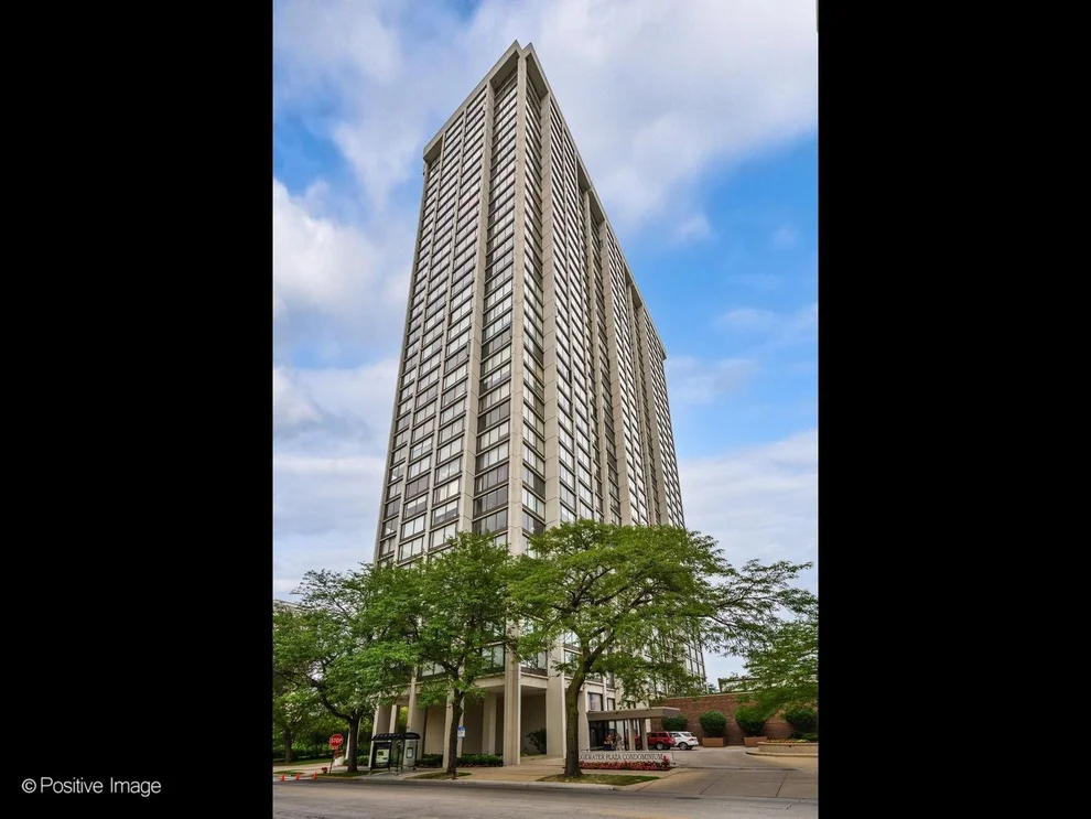 Unit for sale at 5455 N Sheridan Road, Chicago, IL 60640