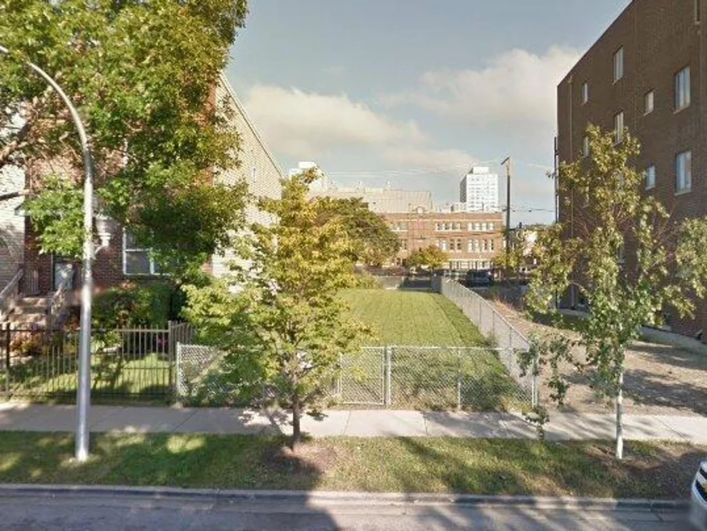 Unit for sale at 3529 S Prairie Avenue, Chicago, IL 60653