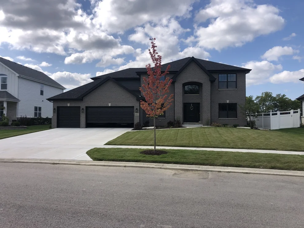 Unit for sale at 16446 W Cottonwood Drive, Lockport, IL 60441