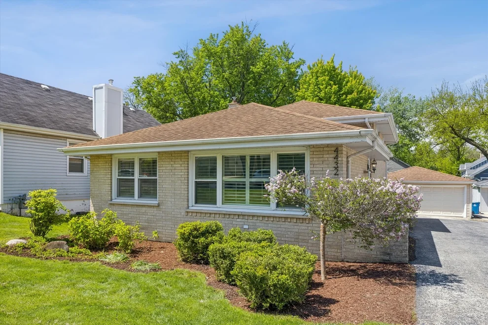 Unit for sale at 4432 Wilson Avenue, Downers Grove, IL 60515