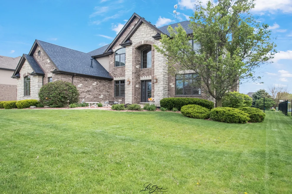 Unit for sale at 24141 S Sunset Lakes Drive, Manhattan, IL 60442