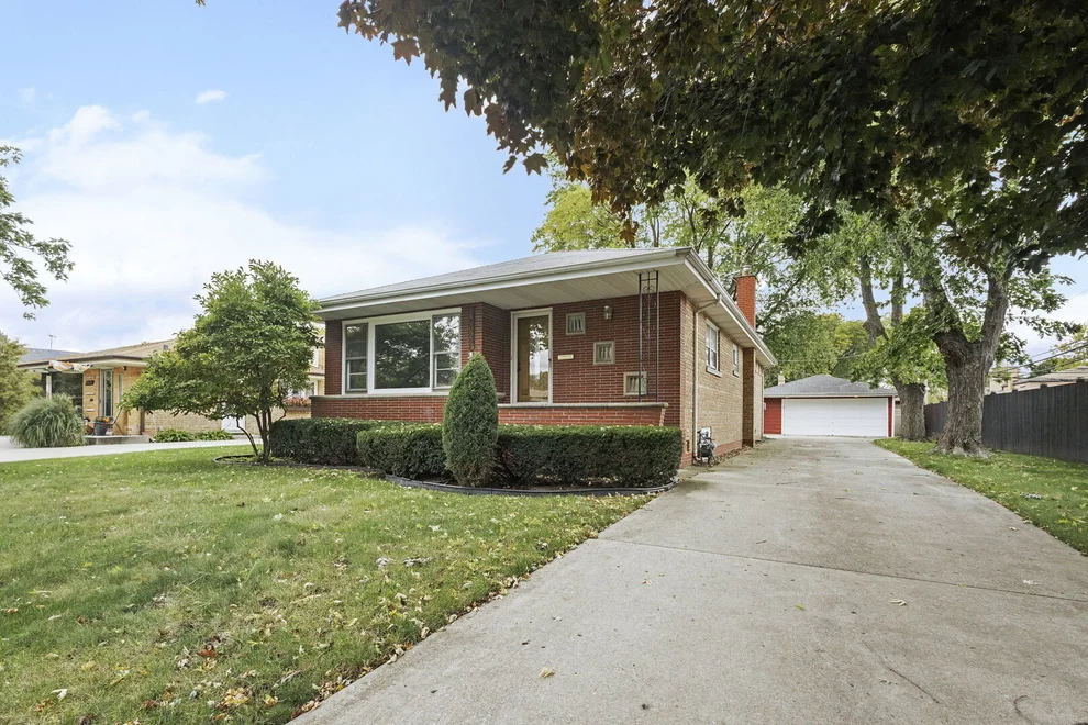 Unit for sale at 10624 Lawler Avenue, Oak Lawn, IL 60453