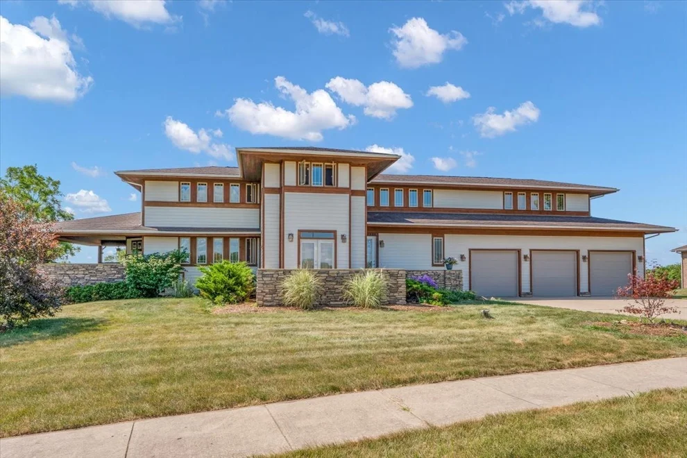 Unit for sale at 10952 Tanglewood Trails Drive, Yorkville, IL 60560