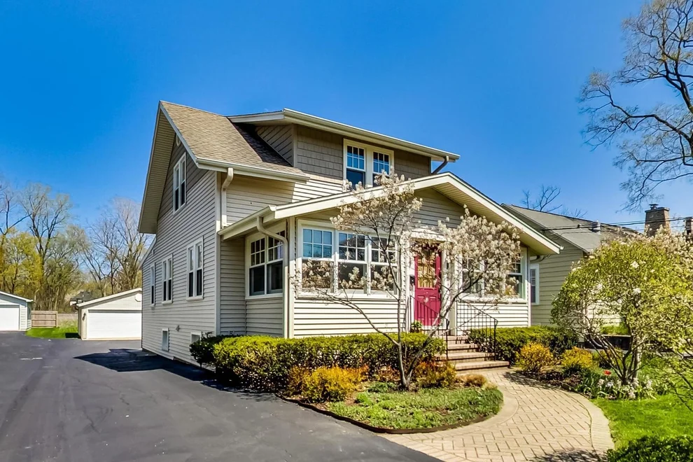 Unit for sale at 1223 Ridgewood Drive, Highland Park, IL 60035