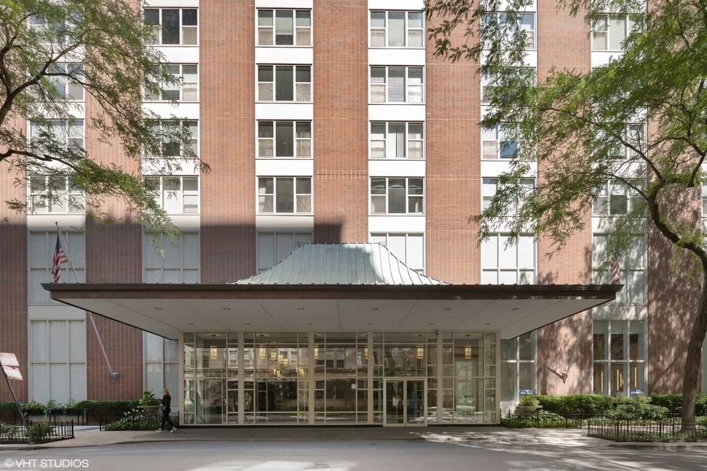Photo of 1325 North State Parkway, Chicago, IL 60610