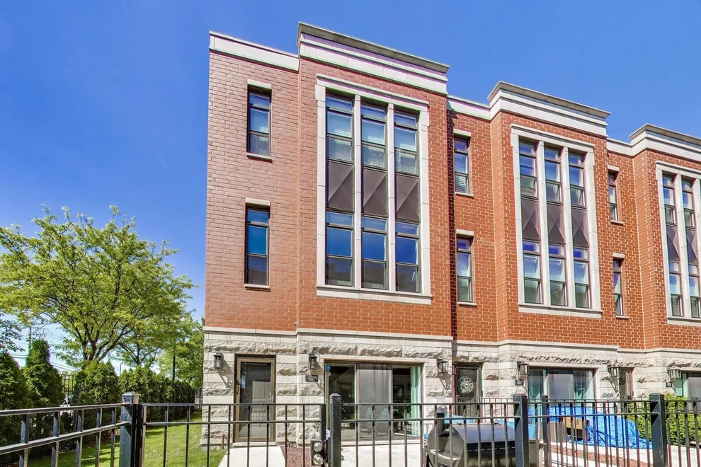 Unit for sale at 2259 W Coulter Street, Chicago, IL 60608