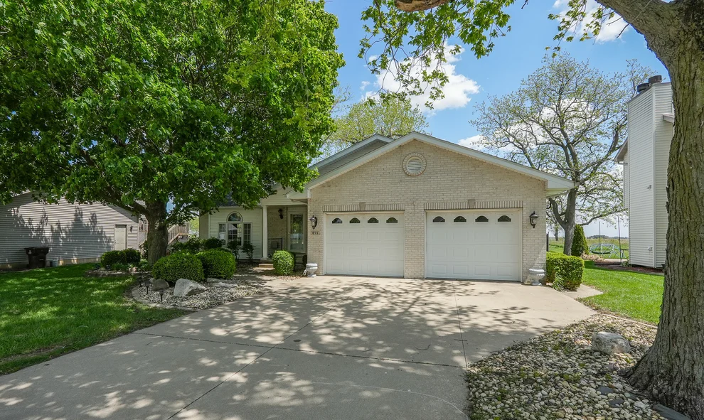 Unit for sale at 671 Diversatech Drive N, Manteno, IL 60950