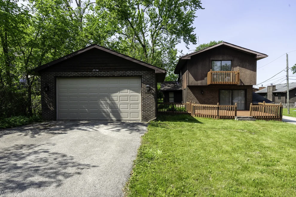 Unit for sale at 23314 W Liberty Avenue, Lake Villa, IL 60046