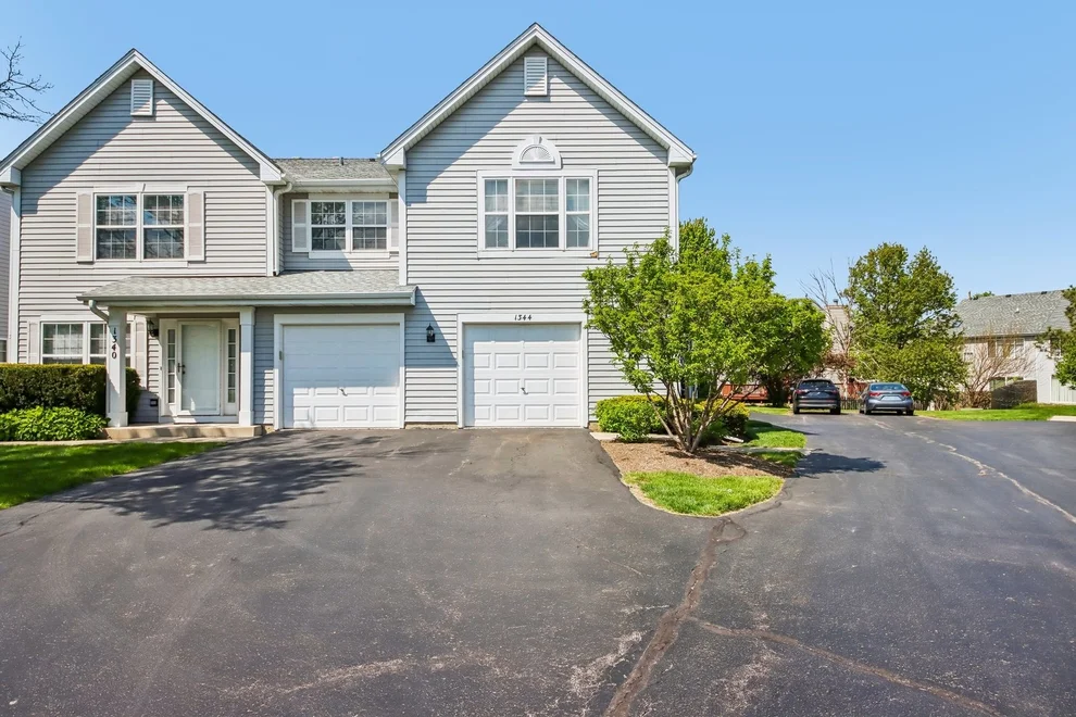 Unit for sale at 1344 Orleans Drive, Mundelein, IL 60060