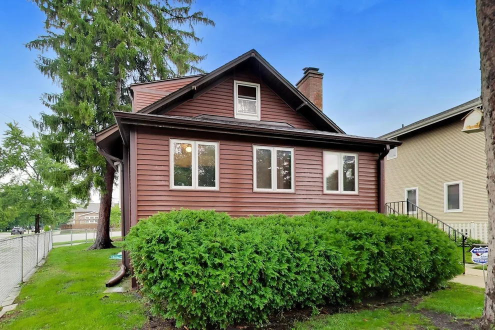 Unit for sale at 6345 N Nordica Avenue, Chicago, IL 60631