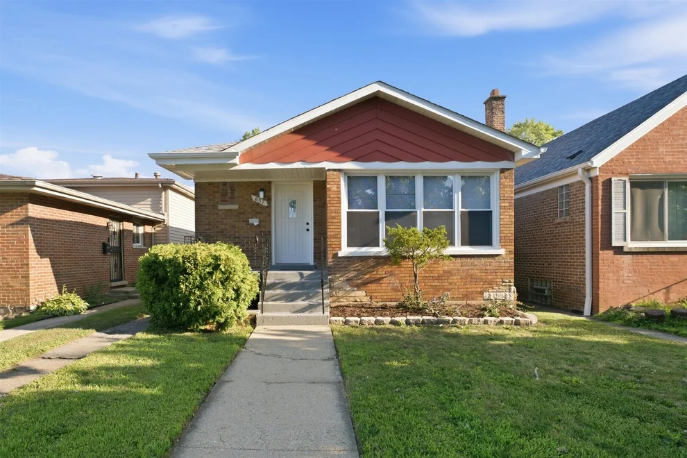 Unit for sale at 657 E 100th Place, Chicago, IL 60628