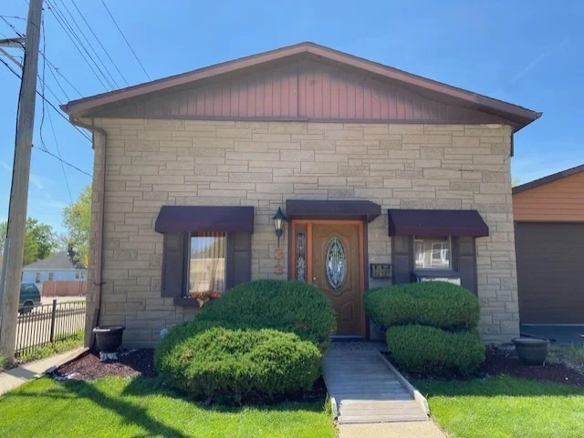 Unit for sale at 337 Creve Coeur Street, Lasalle, IL 61301