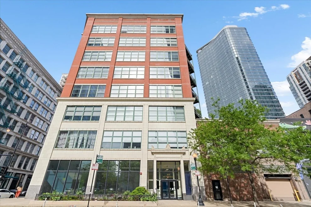 Unit for sale at 1020 S Wabash Avenue, Chicago, IL 60605