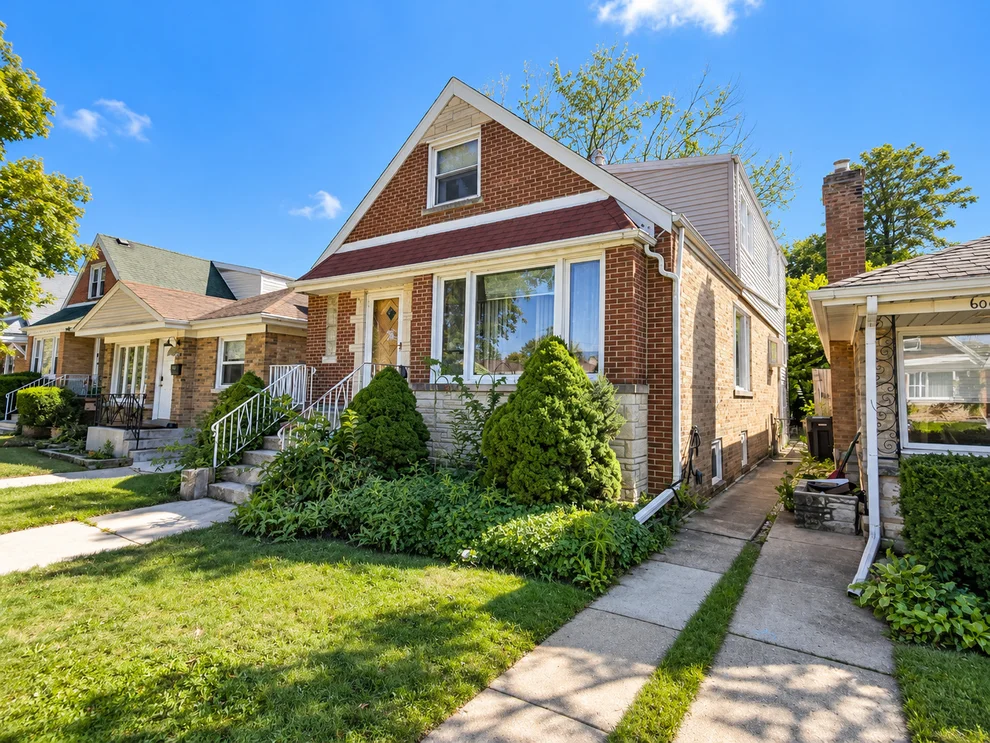 Unit for sale at 6059 W Lawrence Avenue, Chicago, IL 60630