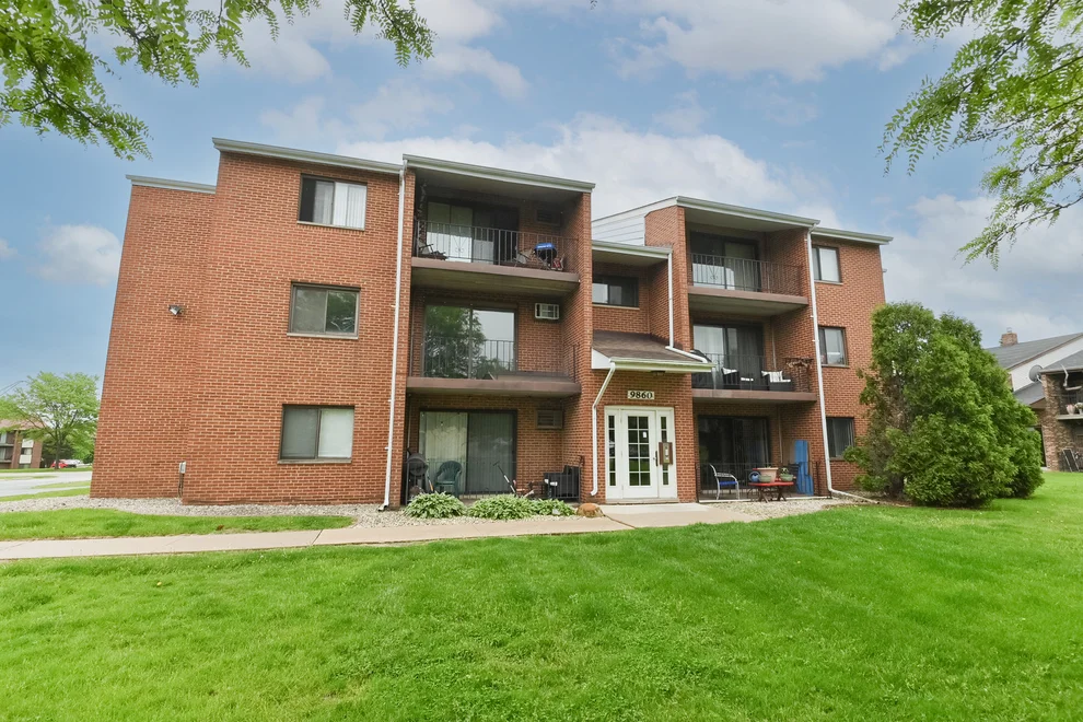 Unit for sale at 9860 153RD Street, Orland Park, IL 60462