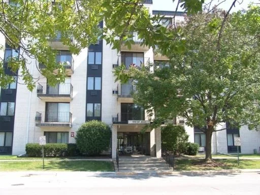 Unit for sale at 9701 DEE Road, NILES, IL 60714