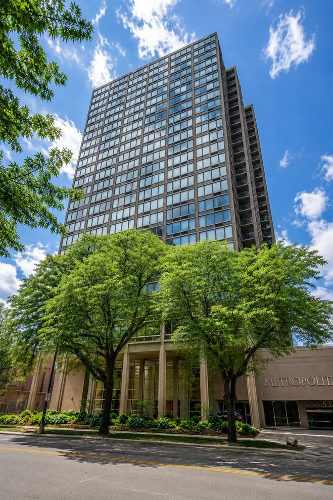 Unit for sale at 5320 N SHERIDAN Road, Chicago, IL 60640