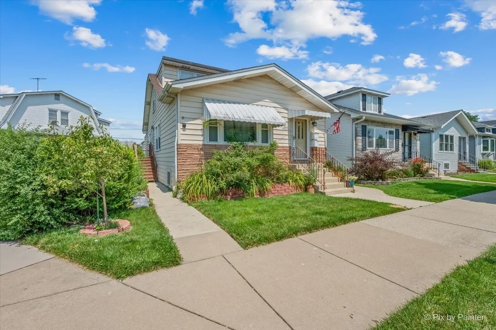 Unit for sale at 5942 W Thorndale Avenue, Chicago, IL 60646