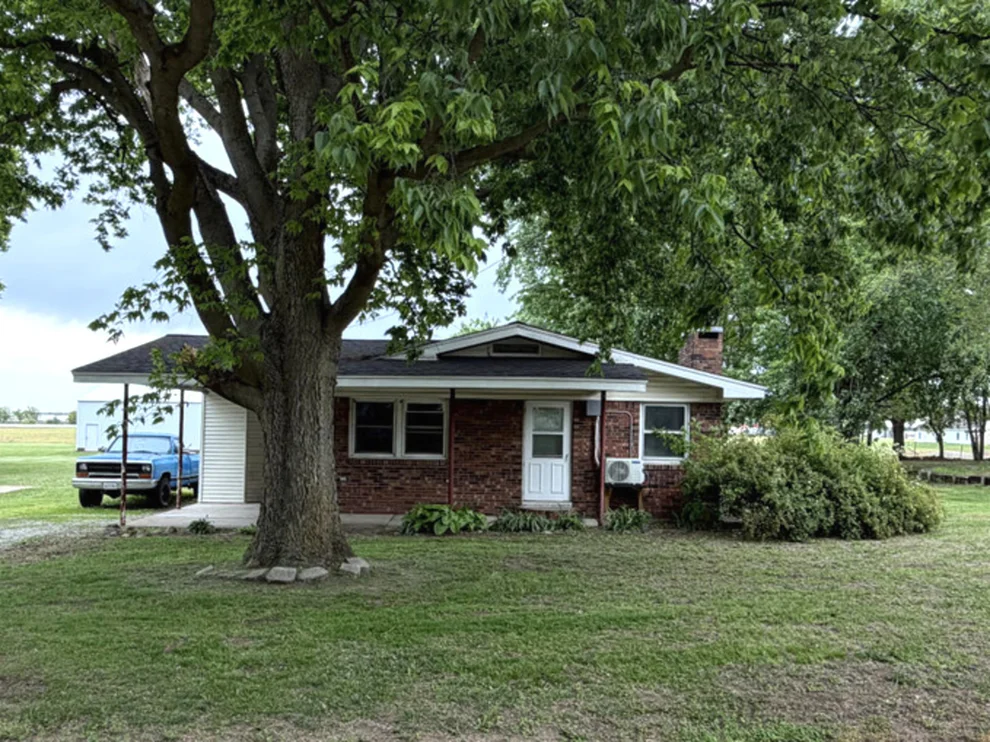 Unit for sale at 909 S Mckinley Street, Havana, IL 62644