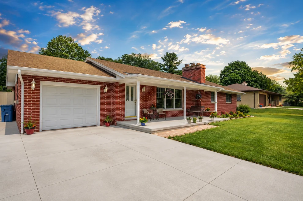 Unit for sale at 1704 Highland Place, Streator, IL 61364