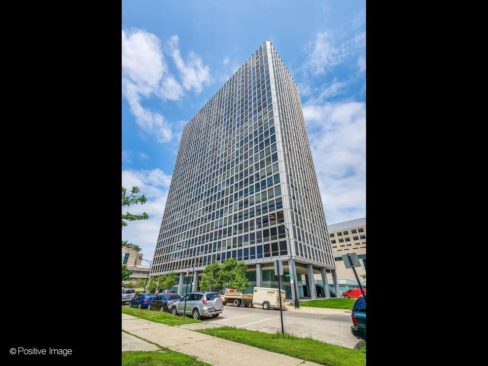 Unit for sale at 330 W Diversey Parkway, Chicago, IL 60657