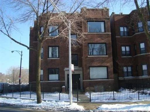 Unit for sale at 4753 N BEACON Street, Chicago, IL 60640