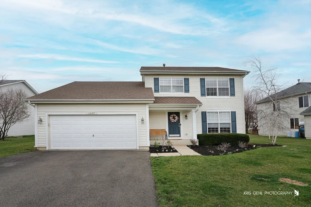 Unit for sale at 1407 S Janice Lane, Round Lake, IL 60073