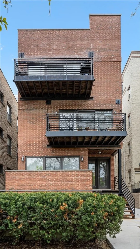 Unit for sale at 2867 W Palmer Street, Chicago, IL 60647