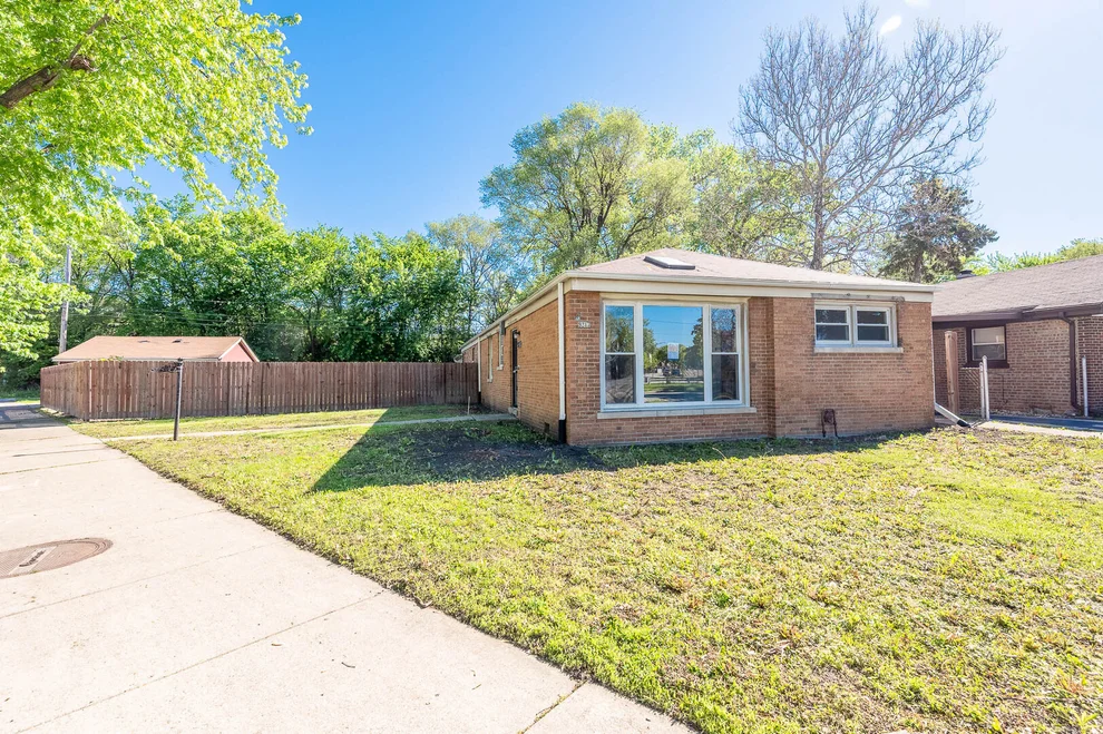 Unit for sale at 9217 S Burnside Avenue, Chicago, IL 60619