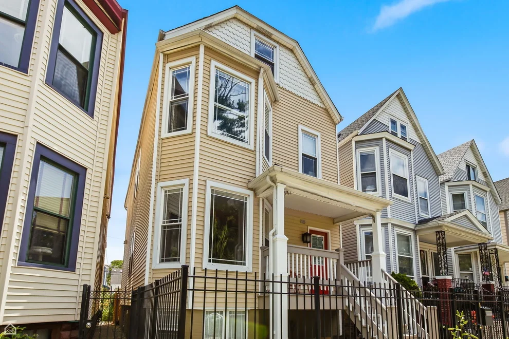 Unit for sale at 2905 N Dawson Avenue, Chicago, IL 60618