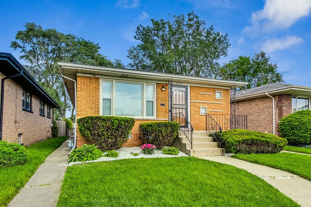 Unit for sale at 295 Prairie Avenue, Calumet City, IL 60409