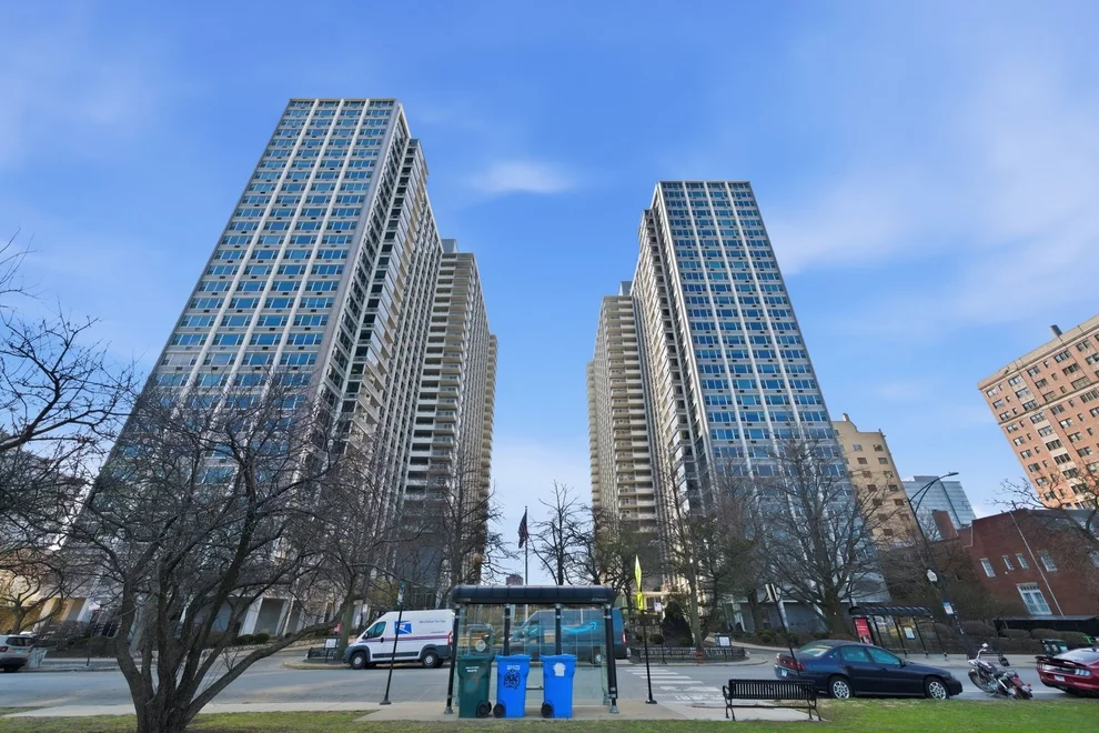 Unit for sale at 4250 N Marine Drive, Chicago, IL 60613