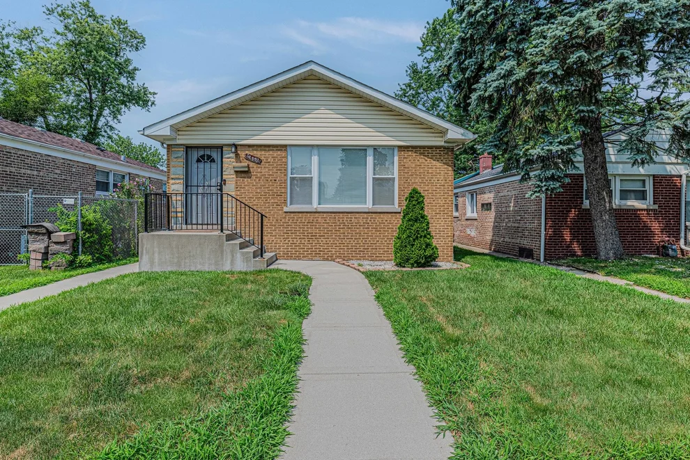 Unit for sale at 12832 S Sangamon Street, Chicago, IL 60643