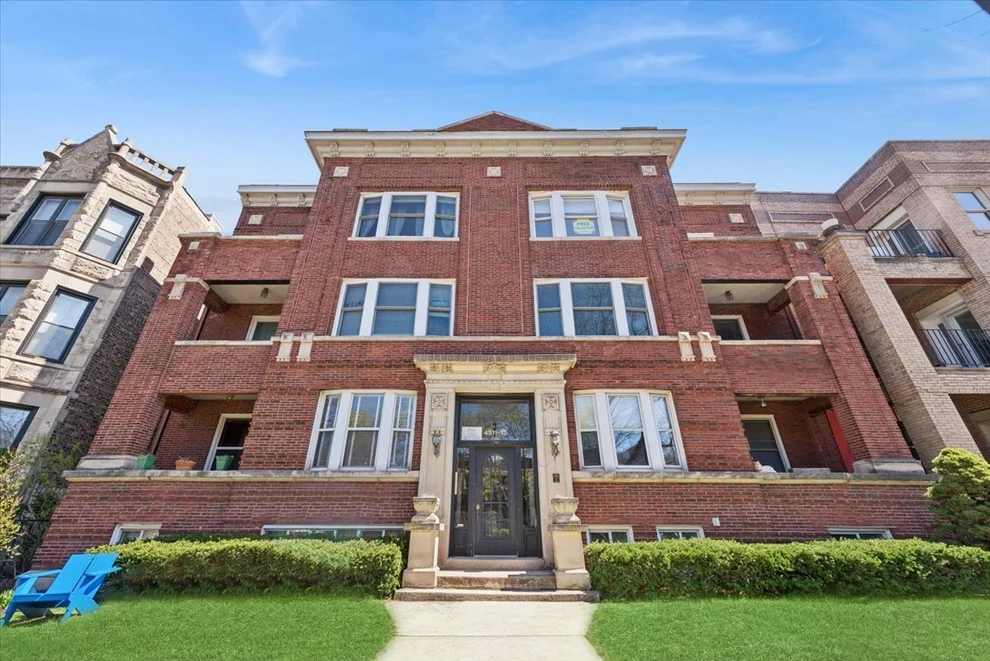 Unit for sale at 4511 N Dover Street, Chicago, IL 60640