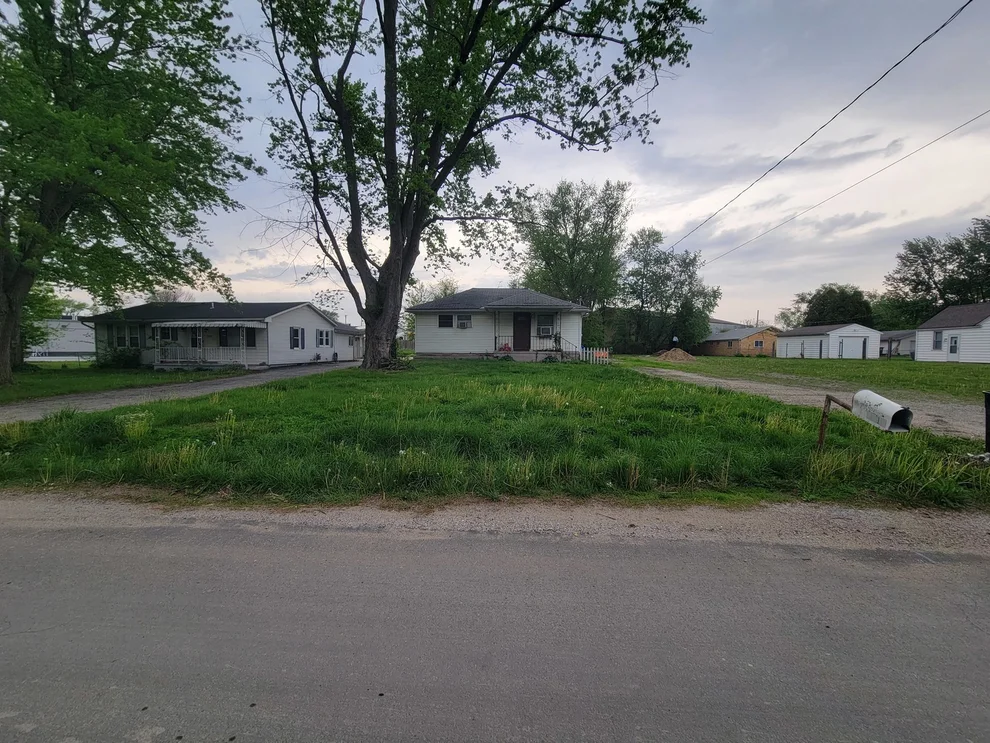 Unit for sale at 2313 Richards Lane, Springfield, IL 62702