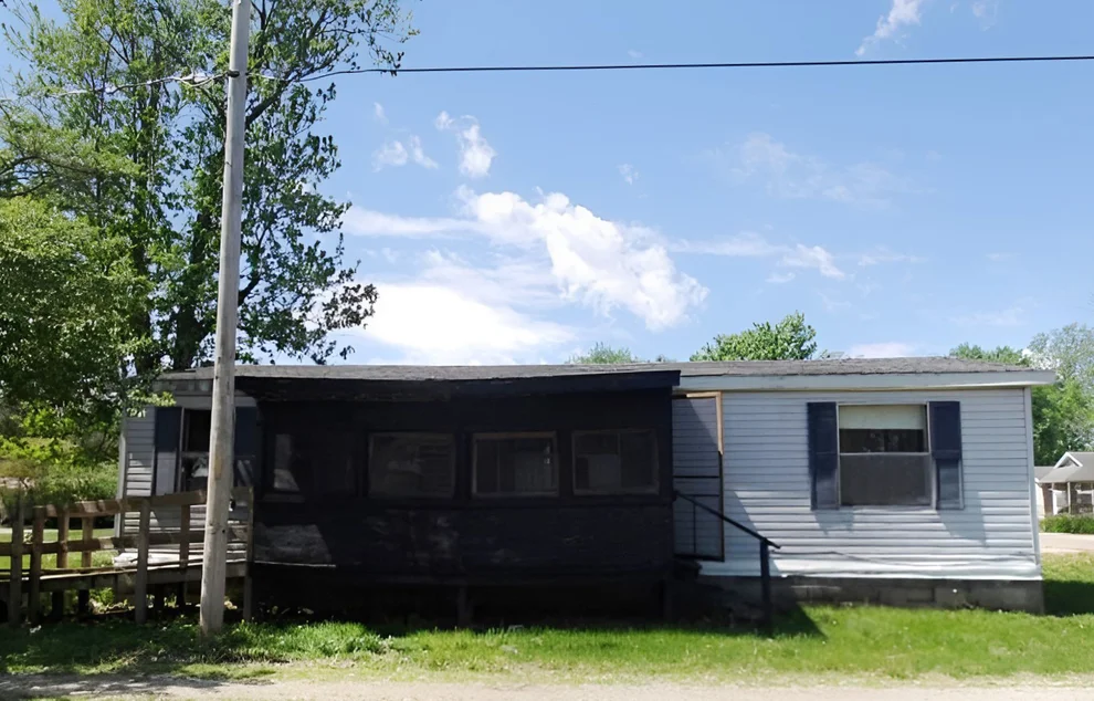 Unit for sale at 406 E Van Buren Street, Paris, IL 61944