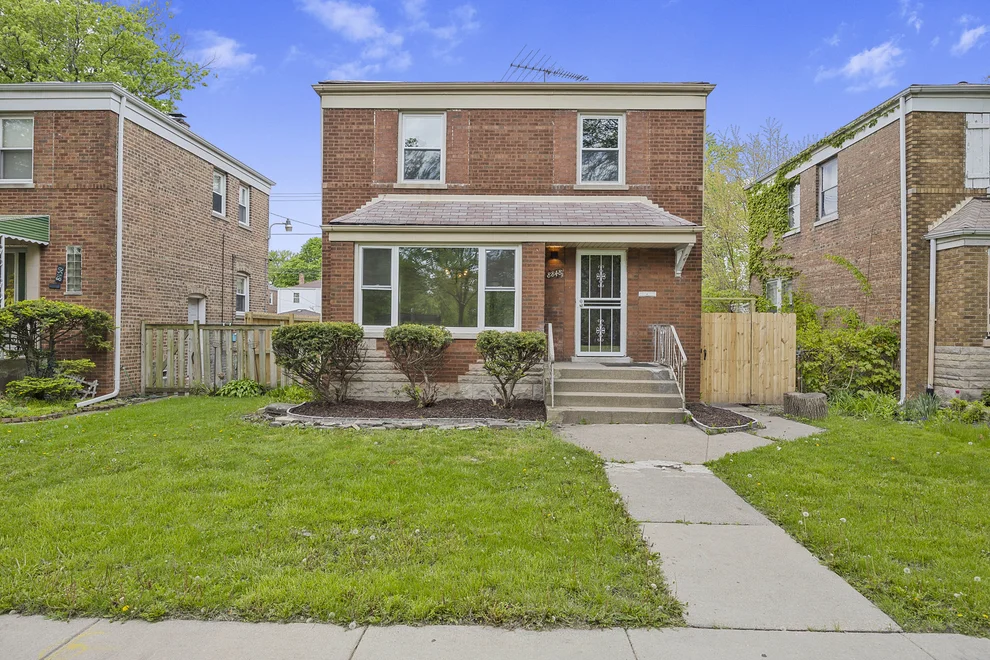 Unit for sale at 8848 S JEFFERY Boulevard, Chicago, IL 60617