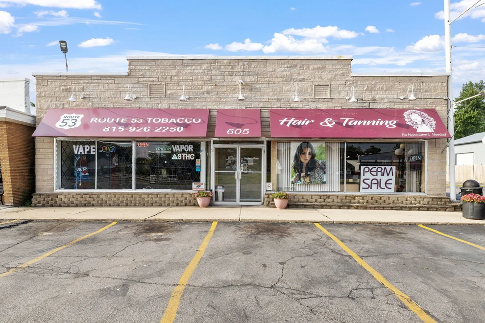 Unit for sale at 605 W Baltimore Street, Wilmington, IL 60481