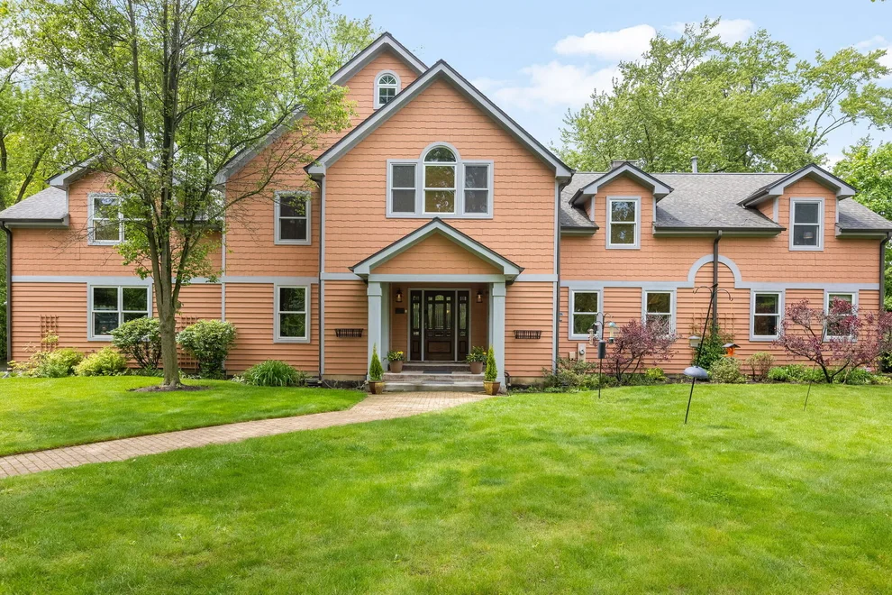 Unit for sale at 1520 Telegraph Road, Lake Forest, IL 60045