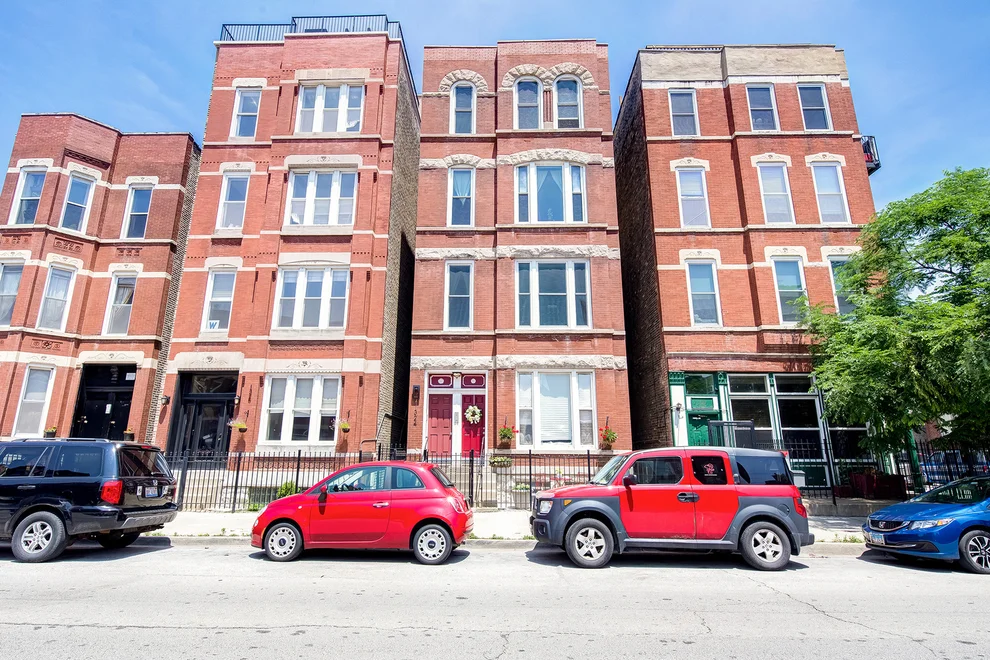 Unit for sale at 1324 W Huron Street, Chicago, IL 60642