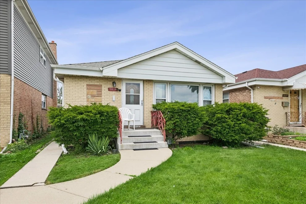 Unit for sale at 5026 N Michigan Avenue, Schiller Park, IL 60176