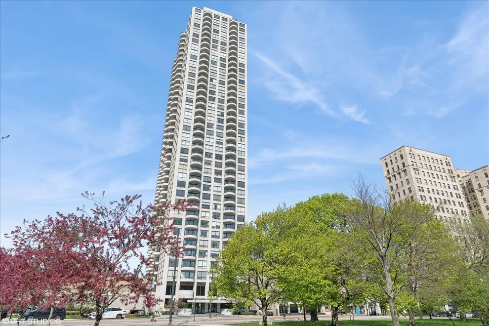 Unit for sale at 2020 N Lincoln Park West Street, Chicago, IL 60614