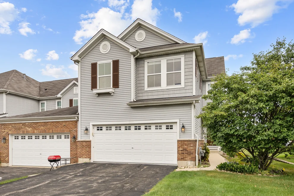 Unit for sale at 1549 Brompton Lane, Crystal Lake, IL 60014