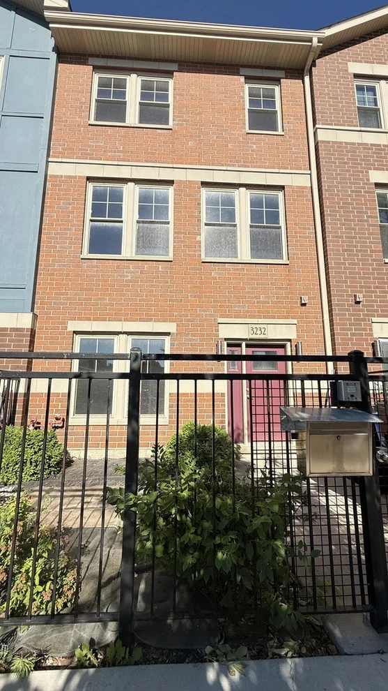 Unit for sale at 3232 S Shields Avenue, Chicago, IL 60616